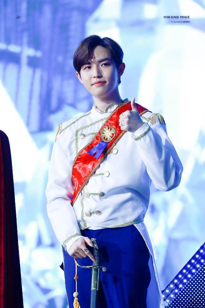 twitter.com/hwandmike