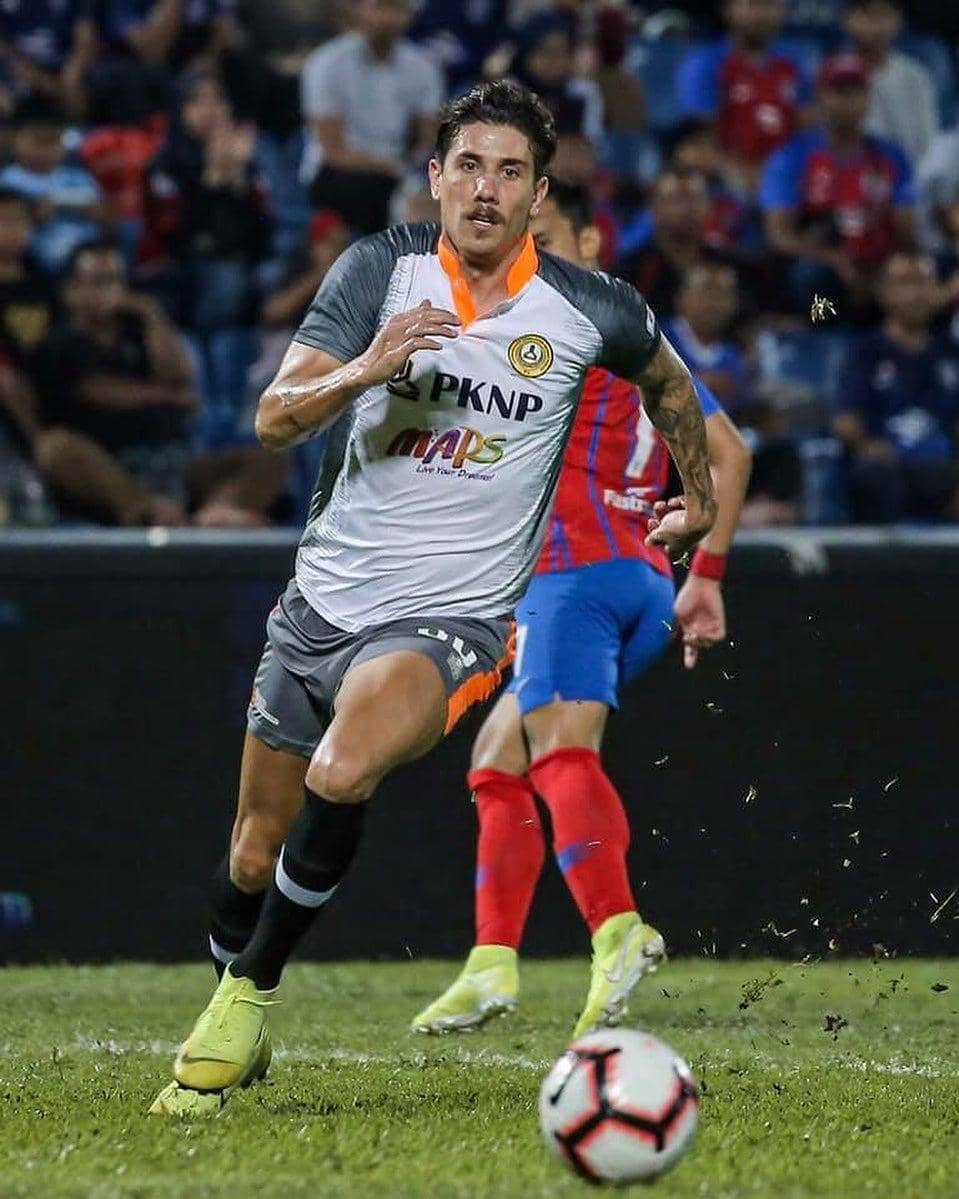 Instagram.com/g.carlo99