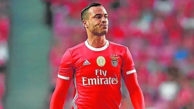 Pemain Benfica, Raul de Tomas bakal pecahkan transfer Espanyol di bursa transfer musim dingin.   ABC.es