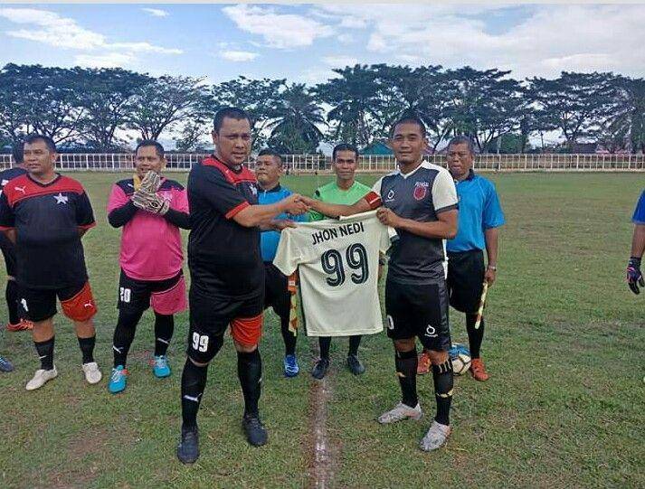 Legimin Raharjo dkk saat berujicoba dengan Sidimpuan All Star (Dok.IDN Times/istimewa)