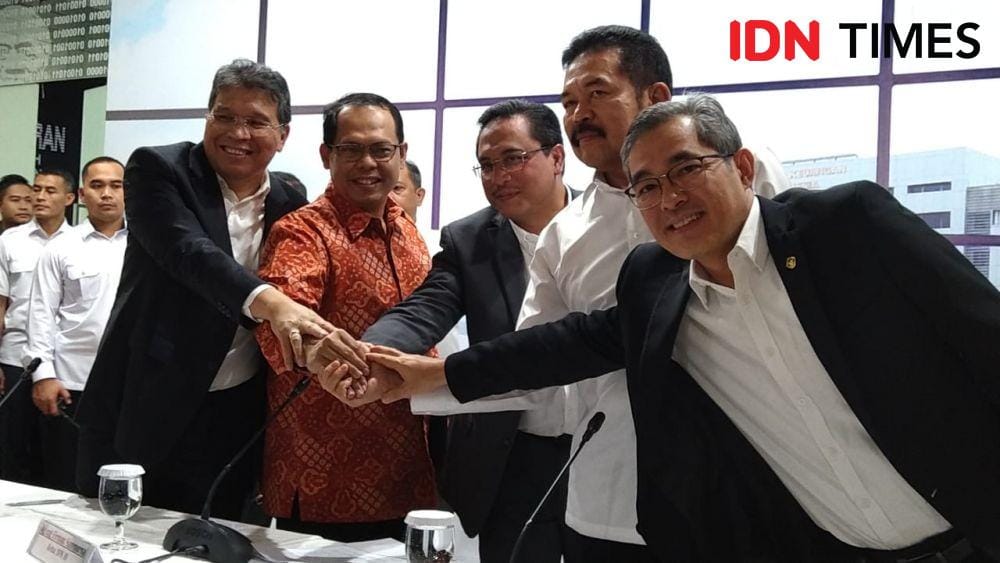 Ketua BPK Agung Firman Sampurna dan Jaksa Agung ST Burhanuddin (IDN Times/Helmi Shemi)