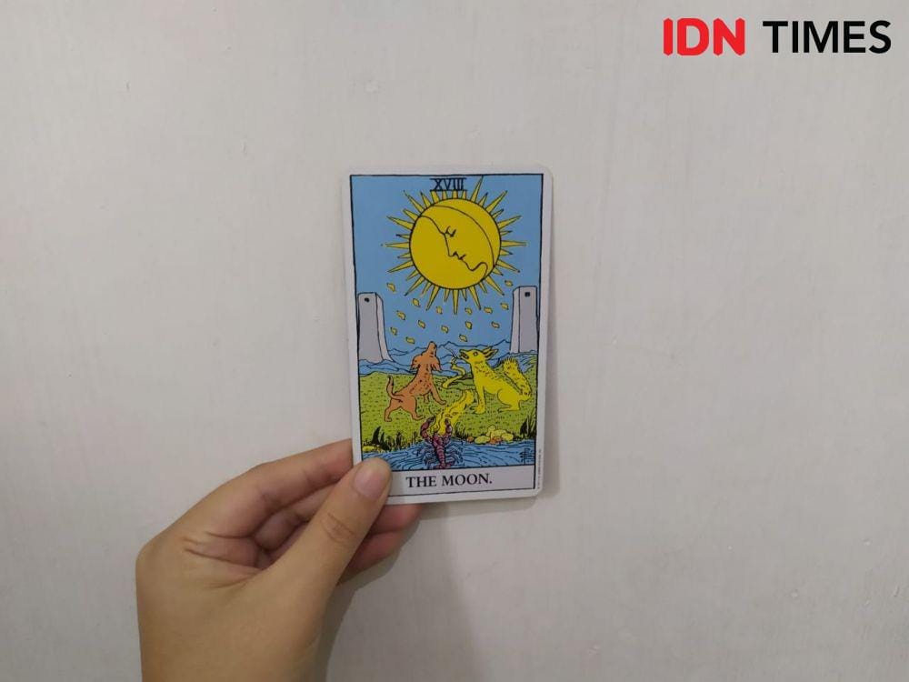 Tarot Card (IDN Times/Aldzah Fatimah Aditya)