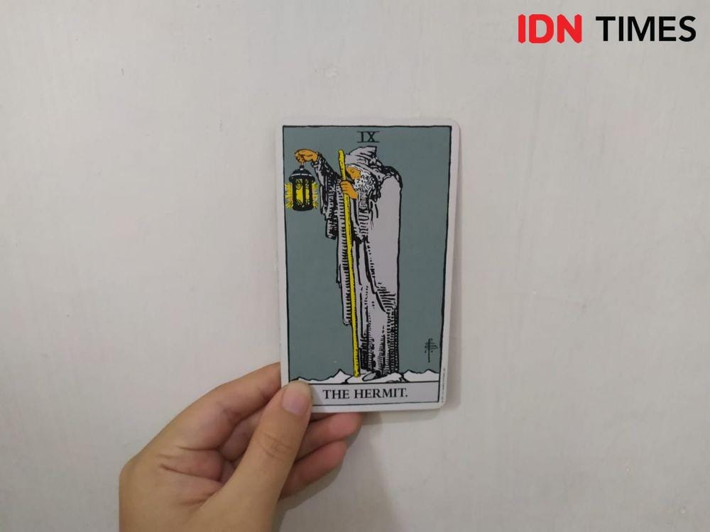 Tarot Card (IDN Times/Aldzah Fatimah Aditya)