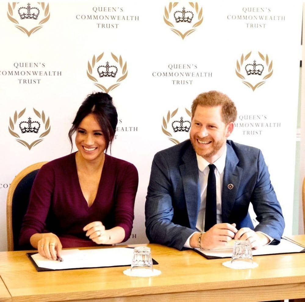 (Pangeran Harry dan Meghan Markle) www.instagram.com/@sussexroyal