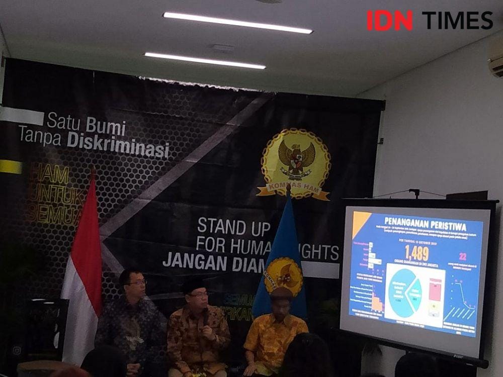 Komisi Nasional Hak Asasi Manusia menggelar konferensi pers terkait Temuan Tim Peristiwa 24-30 September 2019 di Kantor Komnas HAM RI, Jakarta Pusat, Kamis (9/1) (IDN Times/Dini Suciatiningrum)