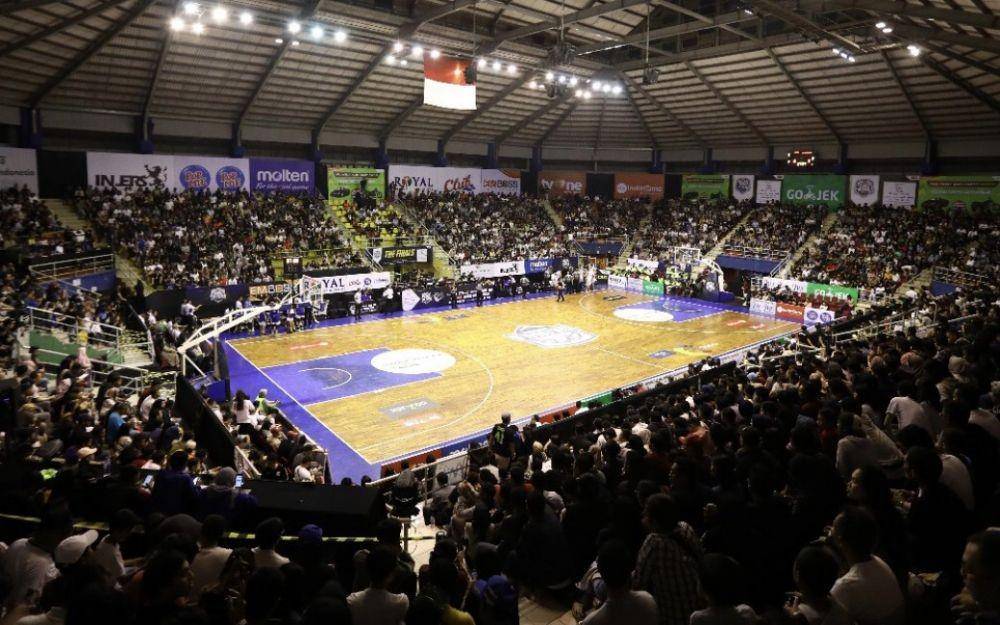 Kompetisi Indonesian Basket League (IBL). iblindonesia.com