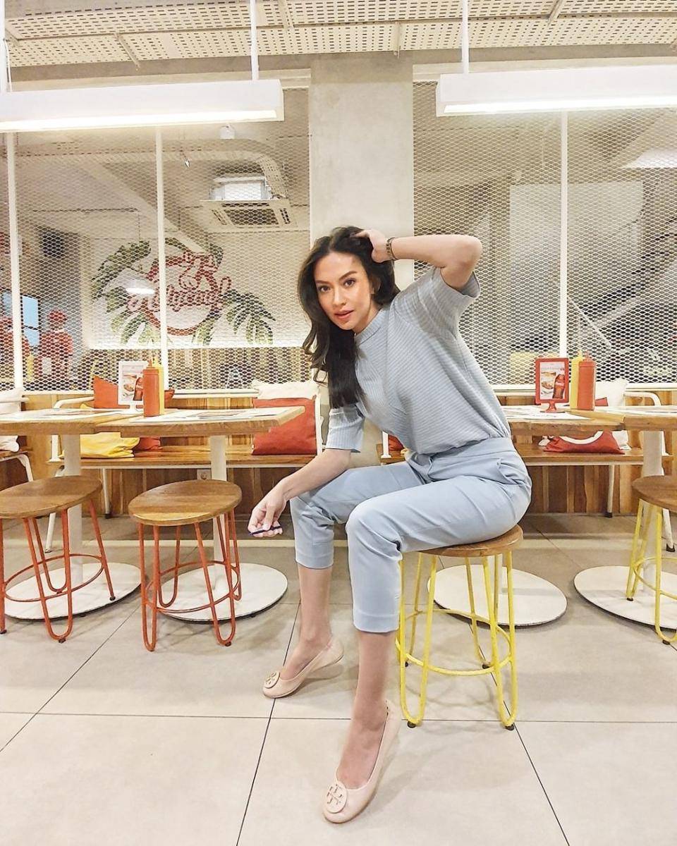 instagram.com/karinadila8921