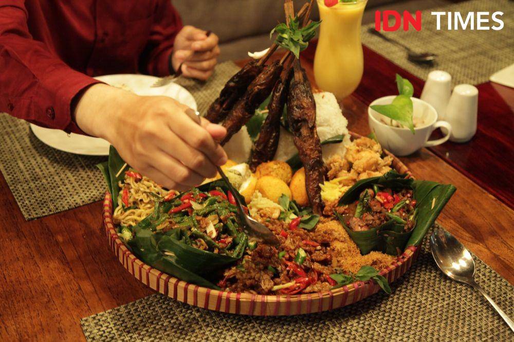 Salah satu menu spesial di "Festival Mangga dan Kedondong" di Midtown Hotel Surabaya (9/1). IDN Times/Naufal Al Rahman