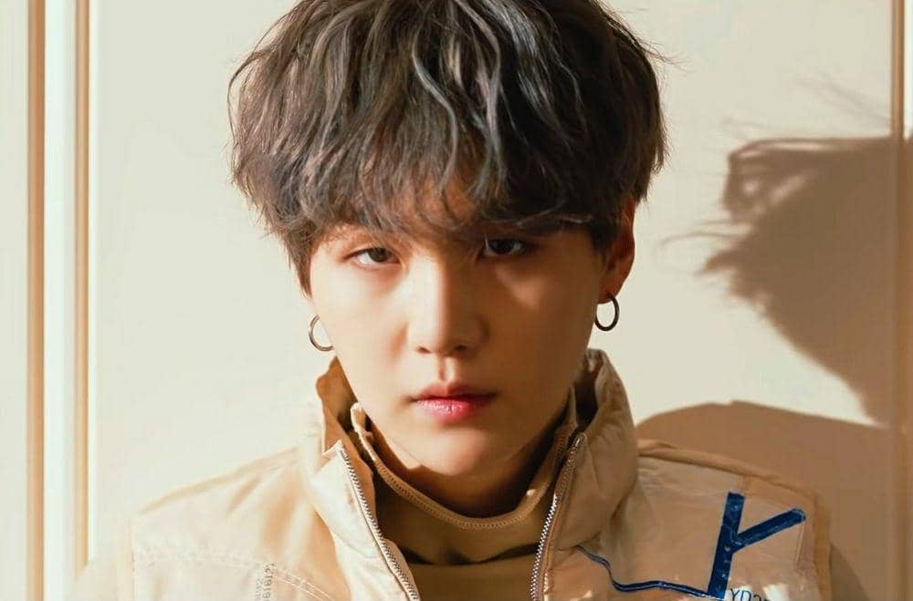 twitter.com/Ak_jinbts