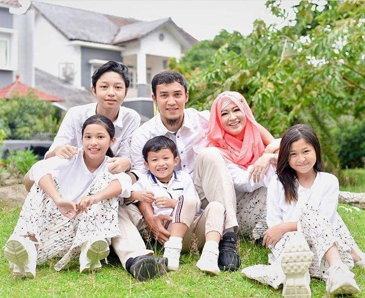 instagram.com/okieagustina_