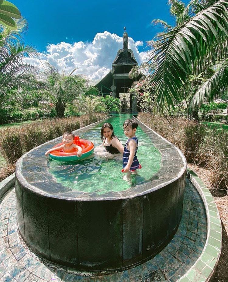 instagram.com/putrititian