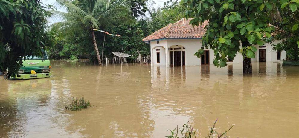 Kondisi desa yang terendam banjir di Lahat (IDN Times/Istimewa BPBD)