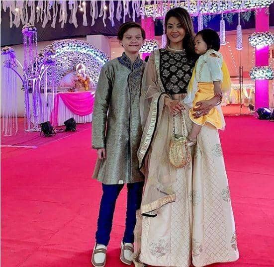 instagram.com/farahquinnofficial/