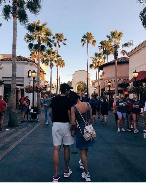 instagram.com/amandarawles/