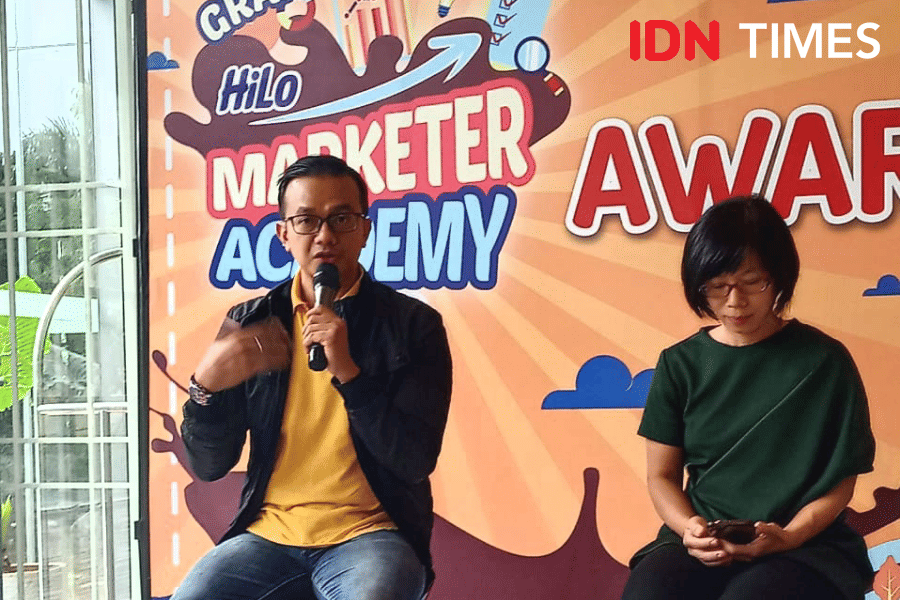 Alexander Zulkarnain (Brand & Partnership Director Young On Top) dalam talkshow pada Grand FInal HiLo Marketer Academy 2019 di Veranda Hotel. 9 Januari 2020. IDN Times/Febriyanti Revitasari