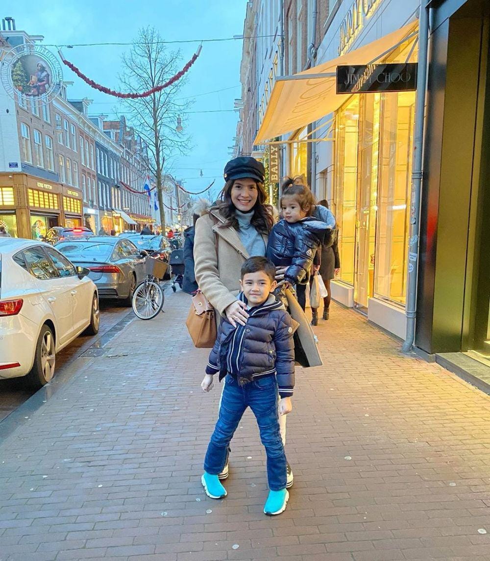 Instagram.com/carissa_puteri