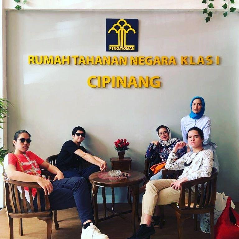 instagram.com/ahmaddhaniofficial