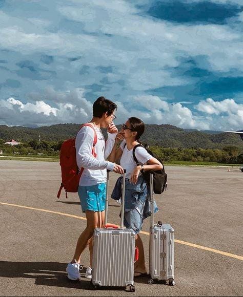 instagram.com/amandarawles/