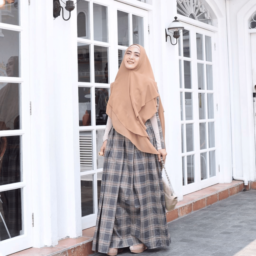 Instagram.com/apriljasmine85