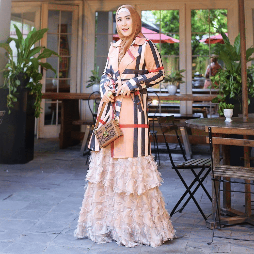 Instagram.com/apriljasmine85