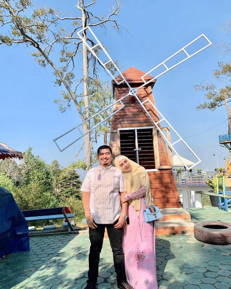 Instagram.com/apriljasmine85