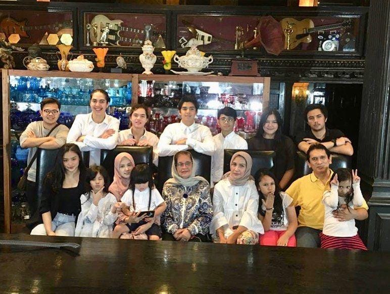 instagram.com/mulanjameela1