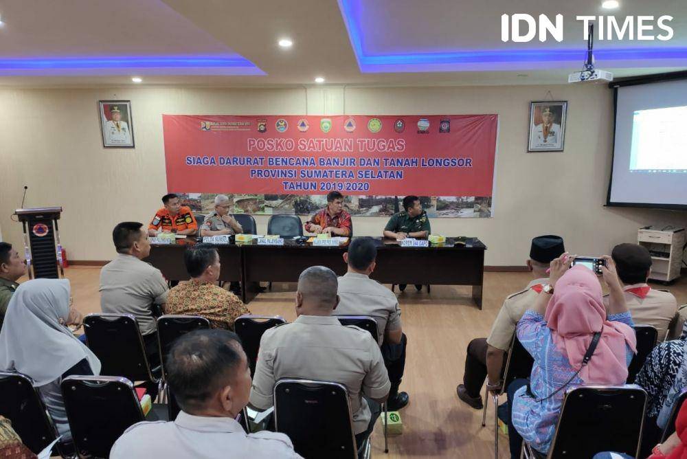 Rapat BPBD Sumsel mengenai penanganan bencana (IDN Times/Rangga Erfizal)