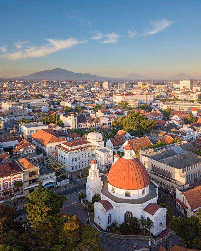 Photo by semaranghitshitz via Instagram