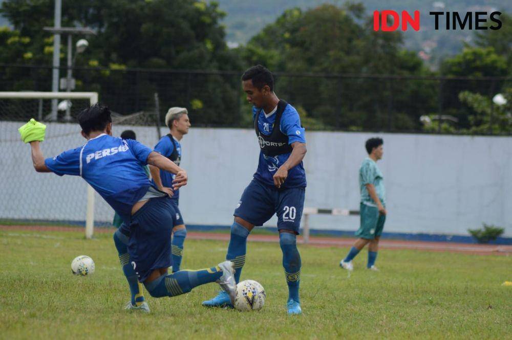 Beni Oktovianto resmi bergabung dengan Persib (IDN Times/Galih Persiana)