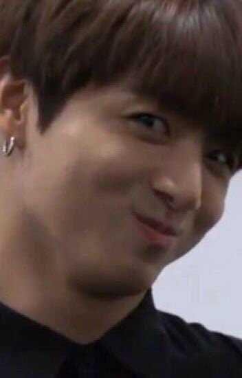 Twitter.com/kookieizlayfeuu