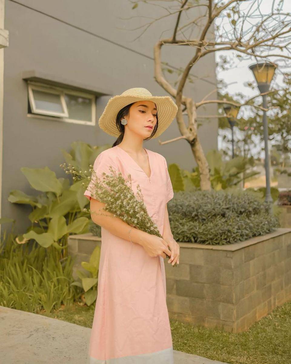 Instagram.com/dindakirana.s