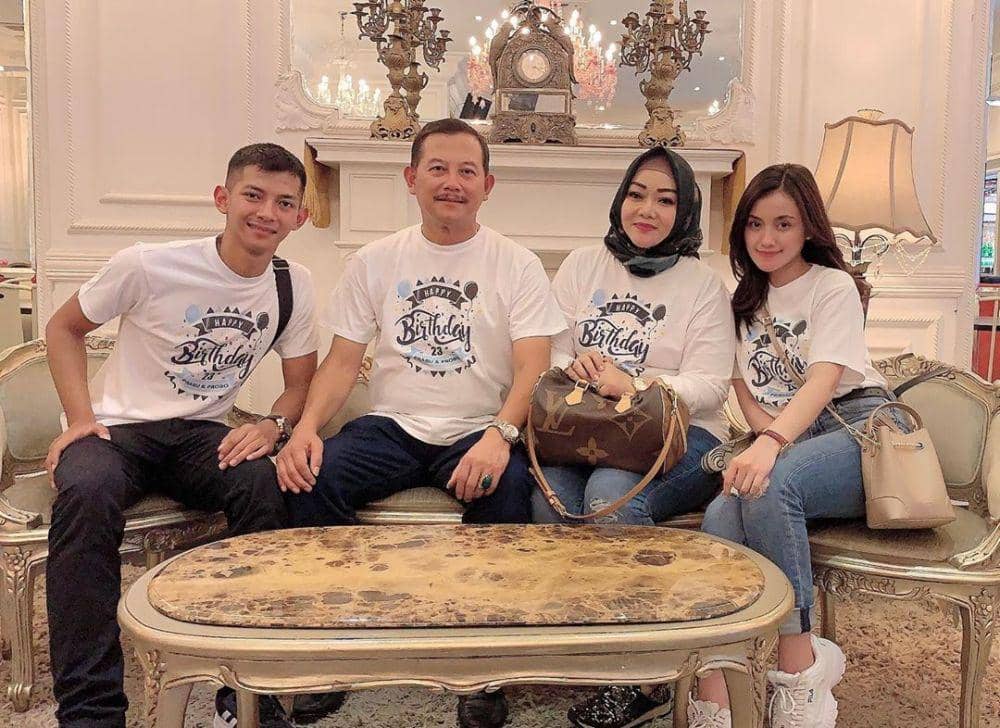 instagram.com/dinihanipahm