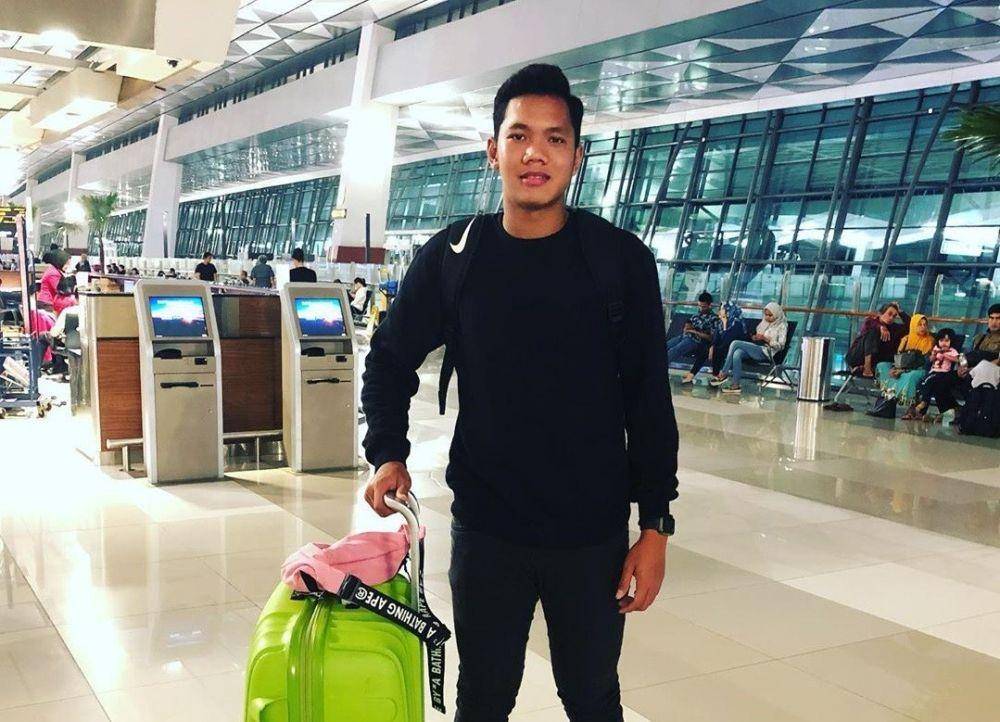 Kiper baru Garuda Select, Risky Sudirman, siap bergabung ke Italia. Dok. Mola TV