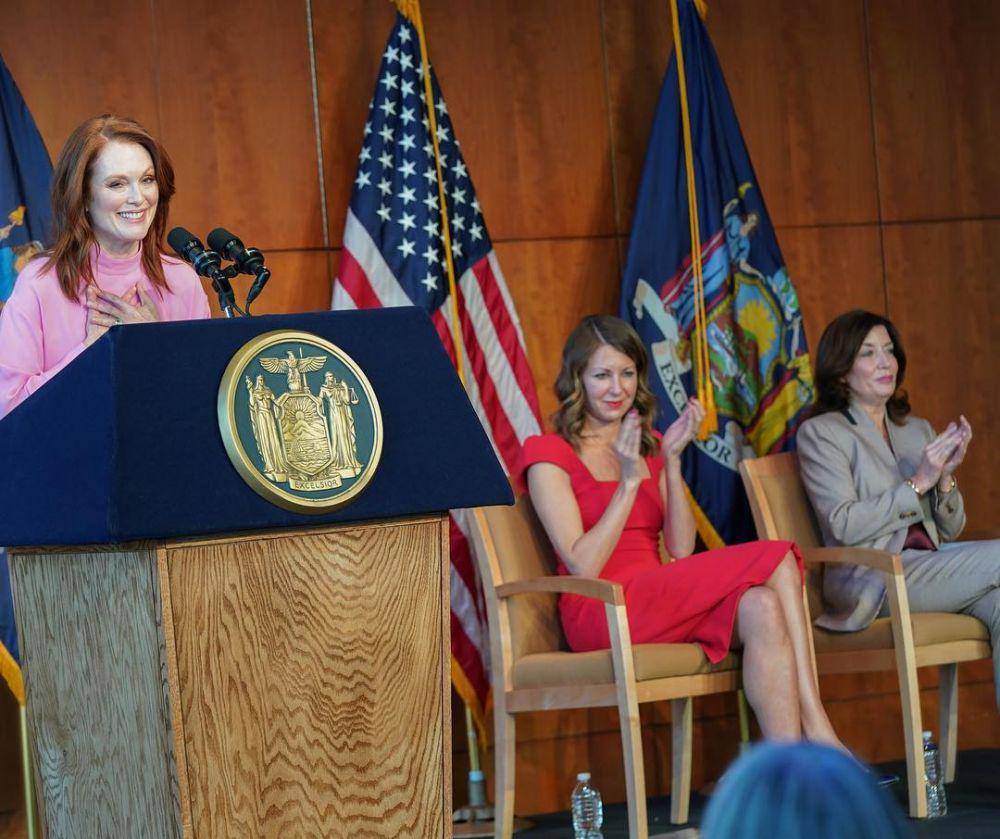 Instagram.com/juliannemoore