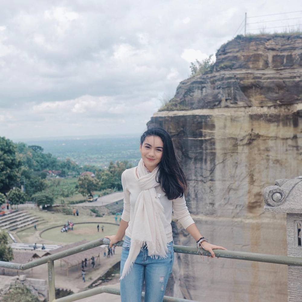 Instagram.com/ersyaurel