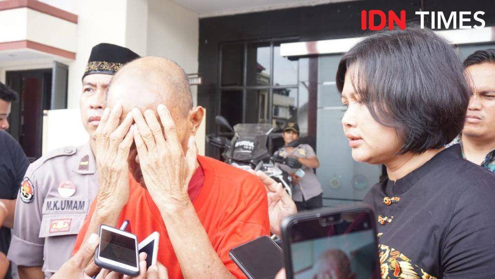 Konferensi pers kasus kakek cabuli anak 5 tahun, Sabtu (11/1). IDN Times/Fitria Madia