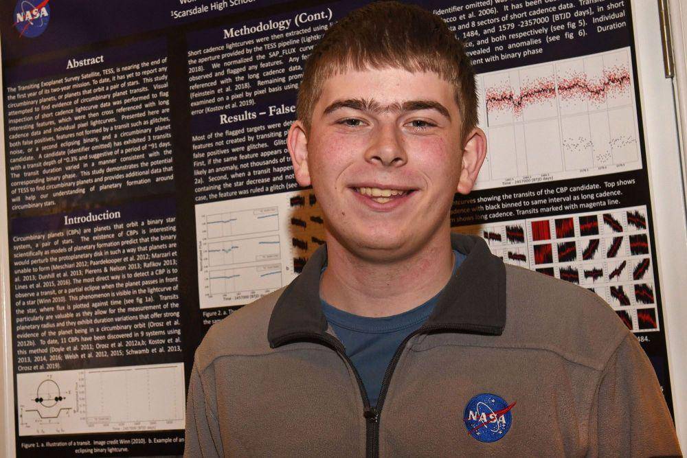 Wolf Cukier, seorang remaja berusia 17 tahun menarik perhatian setelah NASA mengumumkan penemuannya baru-baru ini. NY POST/Gregory P. Mango