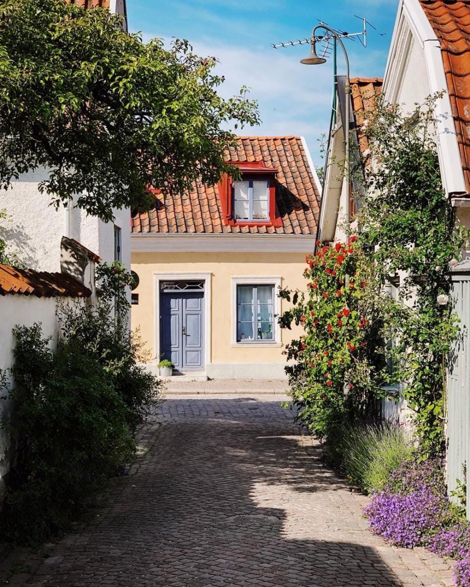 instagram.com/theprettycities