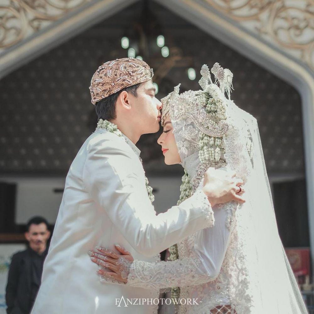 instagram.com/thyasethyaa