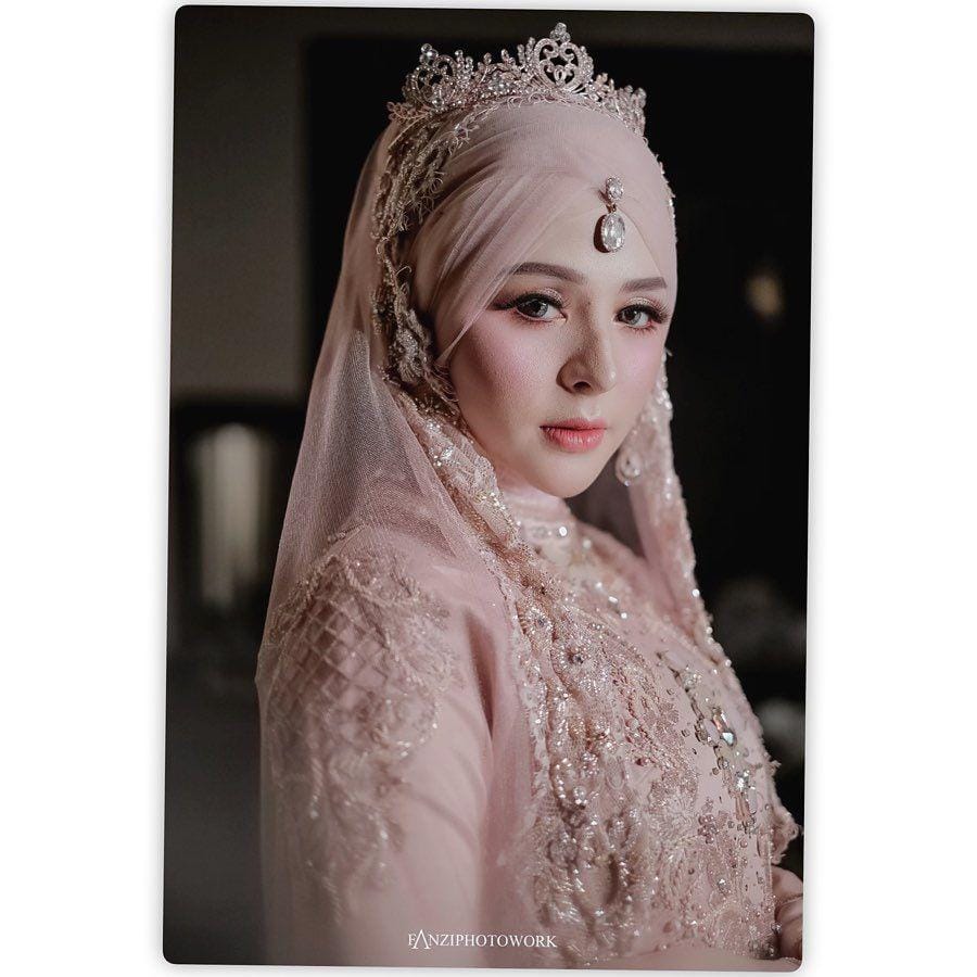 instagram.com/thyasethyaa