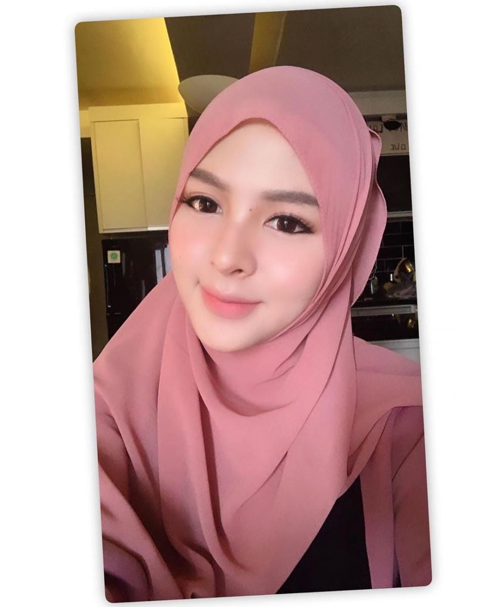 instagram.com/thyasethyaa