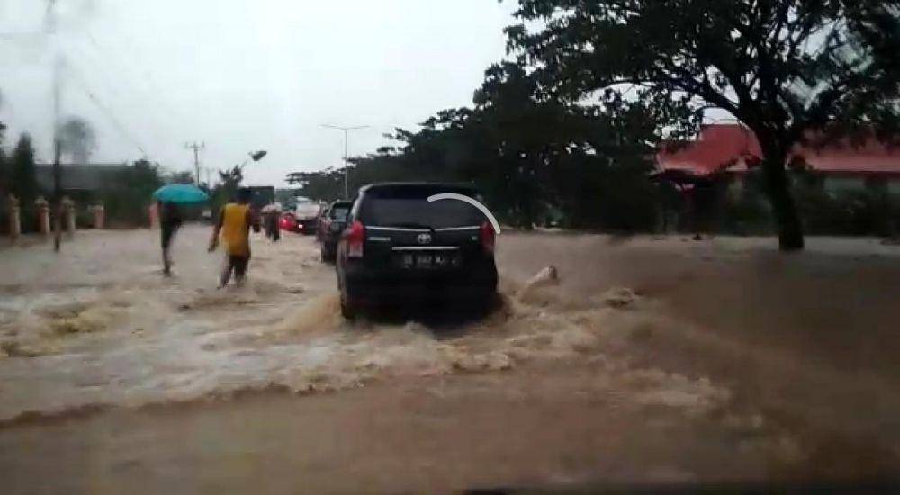 Hujan Deras dan Puting Beliung di Sulawesi Selatan (Dok. BNPB)