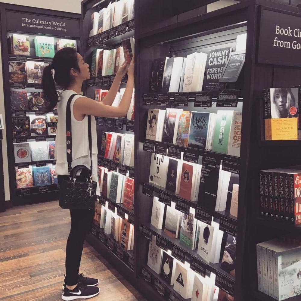 instagram.com/vaelovexia