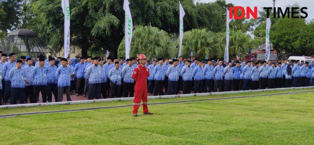 Peringatan Hari K3 di halaman kantor Wali Kota Balikpapan, Senin , 13 Januari 2020 (IDN Times/Maulana)
