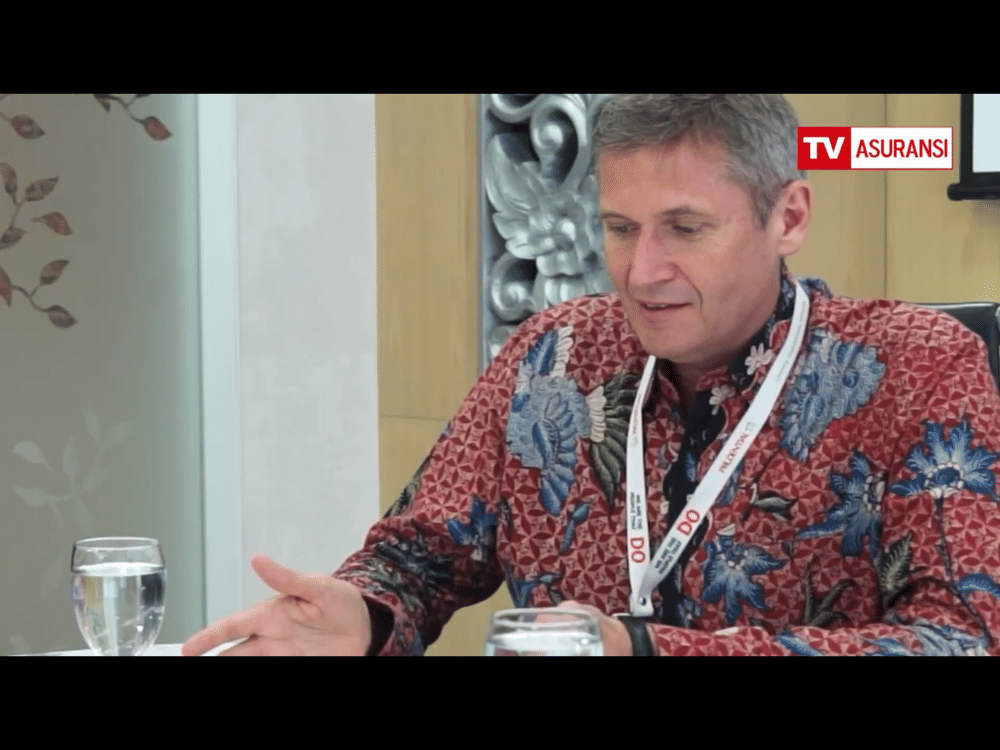 Jens Reisch. YouTube/TV Asuransi