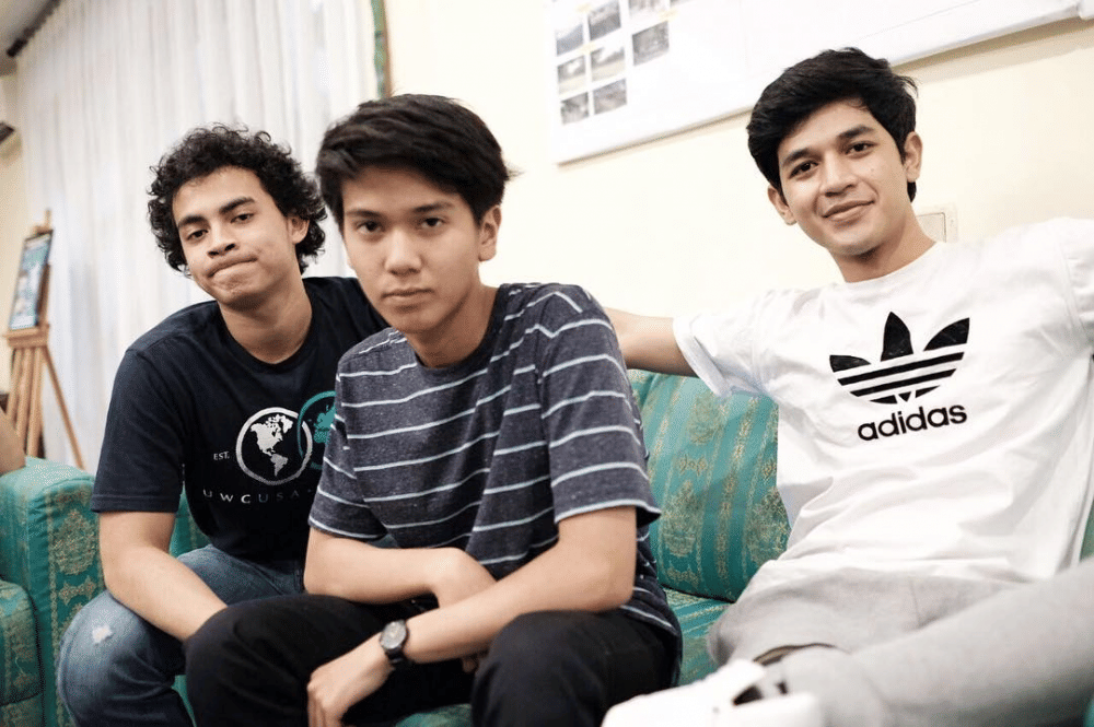 Instagram.com/deboys13