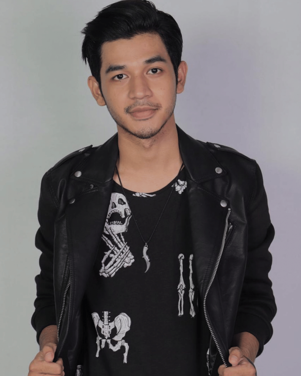 Instagram.com/deboys13