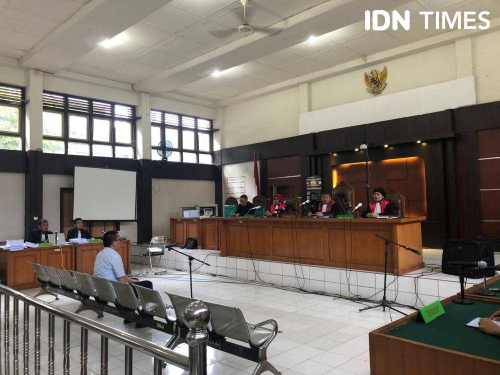 Sidang kasus penyuapan Bupati Muara Enim oleh seorang pengusaha Robi Okta Fahlevi (IDM Times/Rangga Erfizal)