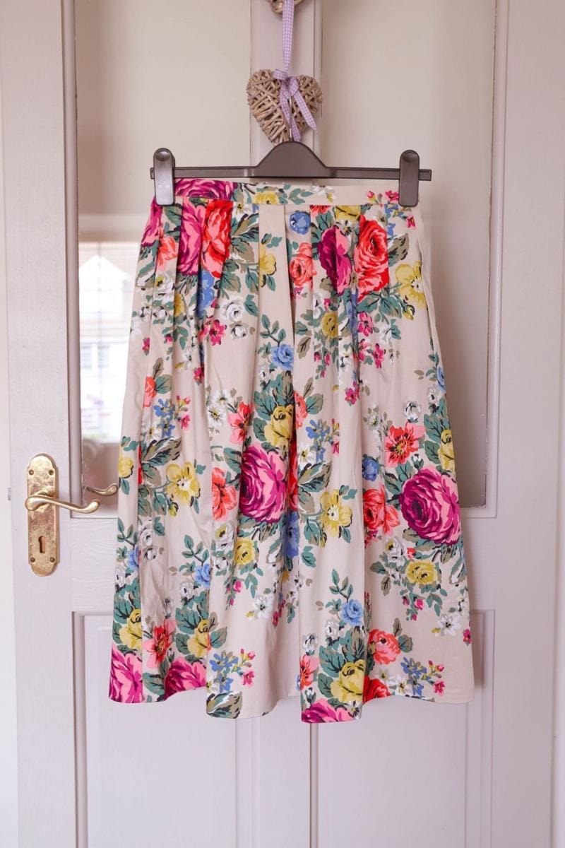 daintydressdiaries.com