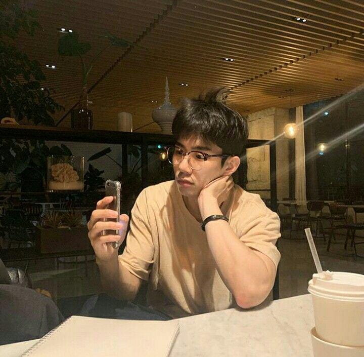 instagram.com/sonwoohyeon7